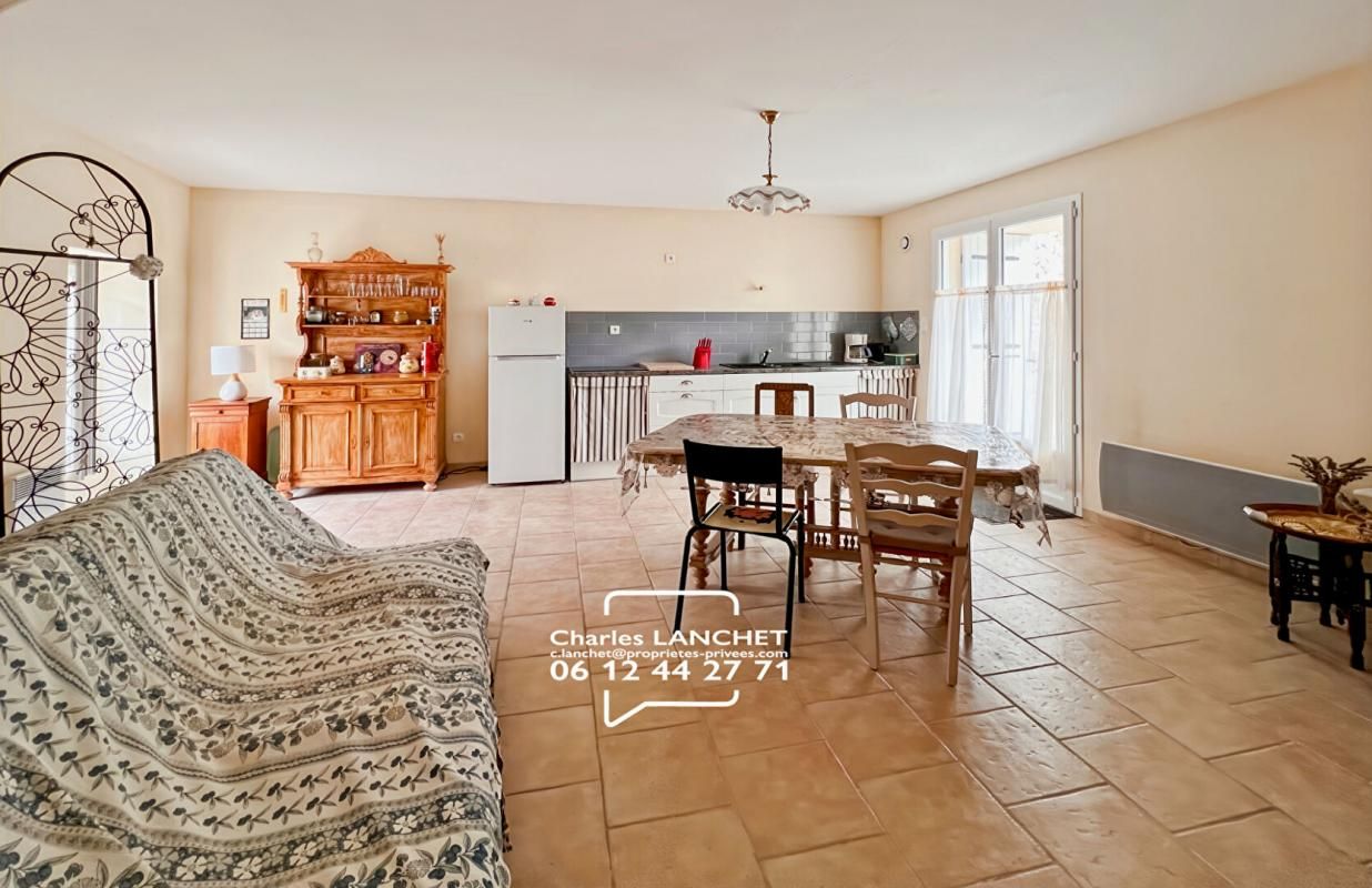 GENAC Ensemble de deux maisons 8 pièce(s) 170 m2 2