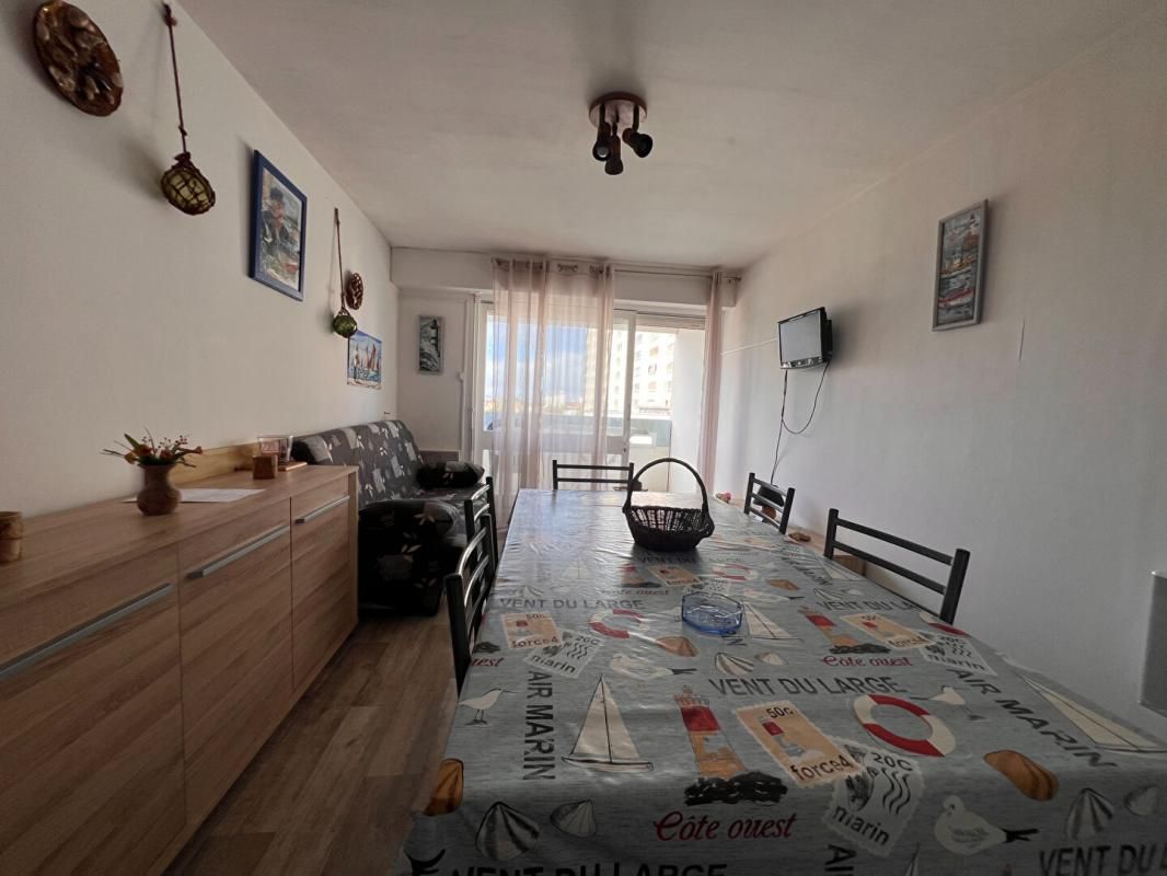 SAINT-HILAIRE-DE-RIEZ En exclusivité .Appartement meublé avec balcon proche de l'océan** 1