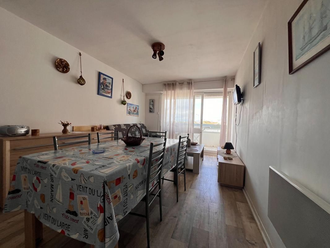 SAINT-HILAIRE-DE-RIEZ En exclusivité .Appartement meublé avec balcon proche de l'océan** 3