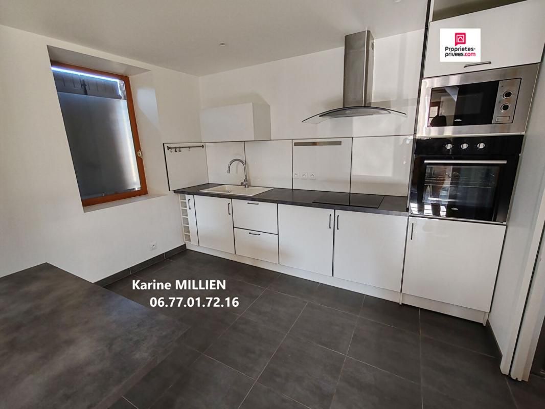 OUERRE OUERRE 28500 Maison individuelle et grange aménageable - 1 étage - 2 chambres - Terrain - 171 000 HAI 2