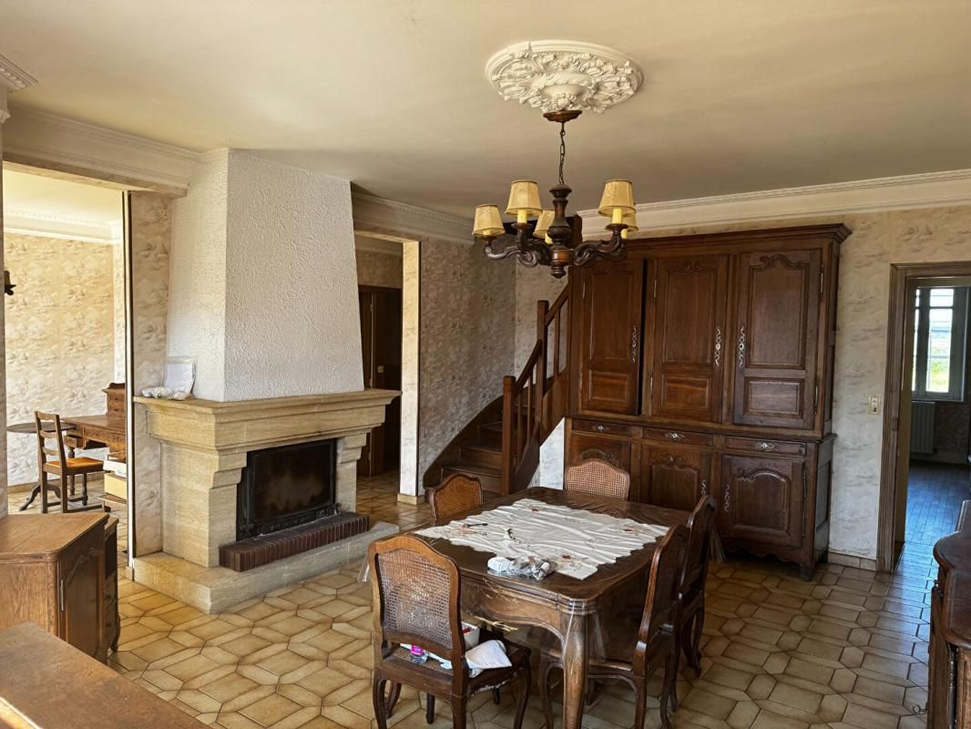 SEMILLY Propriété de charme à Semilly, 6 pièces 160 m2 sur 12000 m² de terrain 3