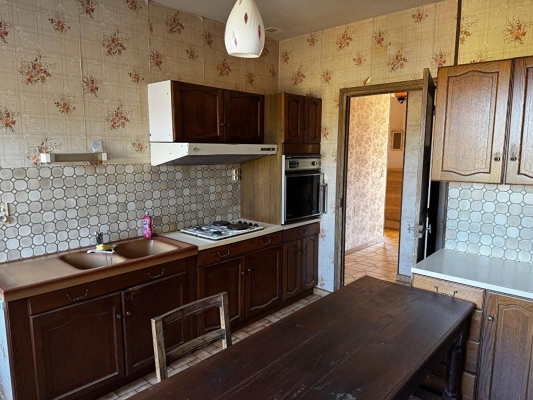 SEMILLY Propriété de charme à Semilly, 6 pièces 160 m2 sur 12000 m² de terrain 4