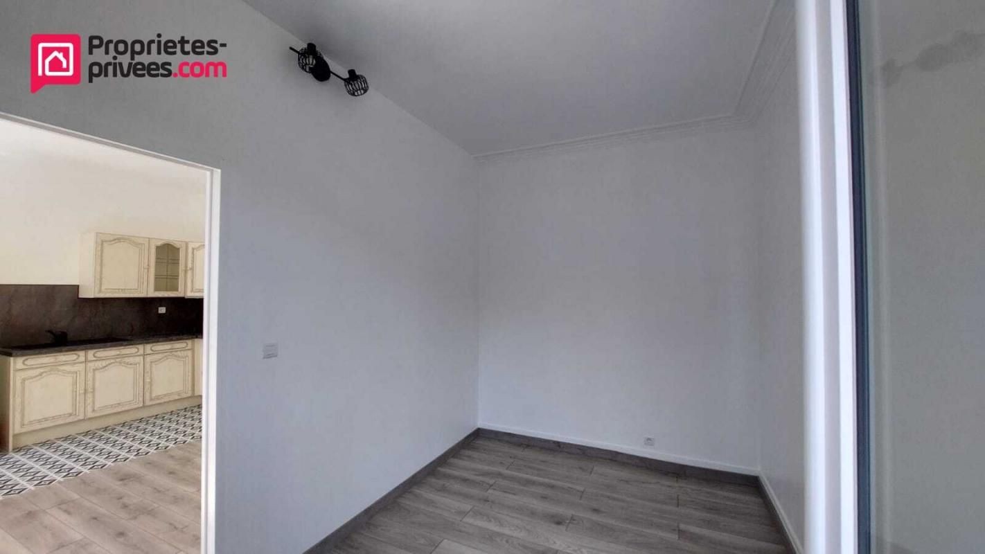 CORBEIL-ESSONNES Appartement 2 pièces 32m2 entièrement rénové 3