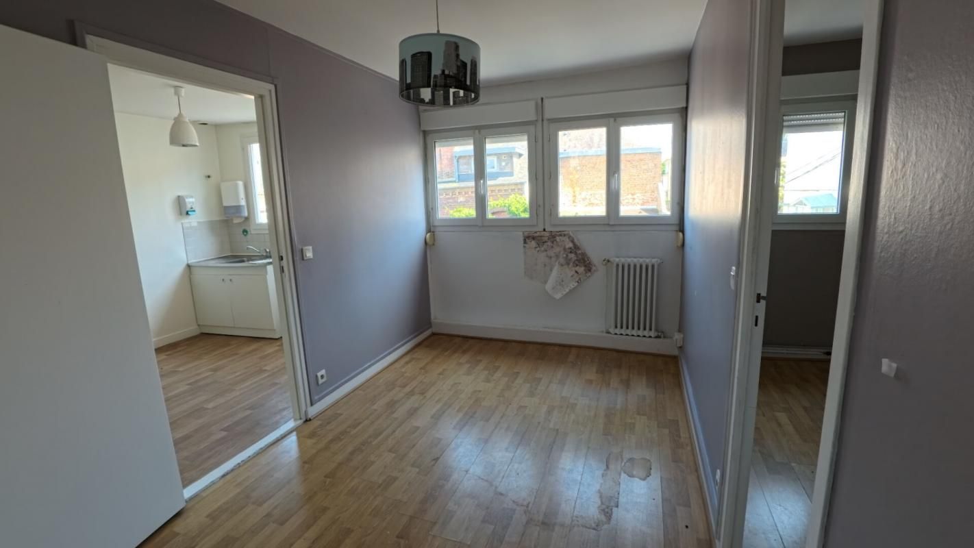 DIEPPE Opportunité T2 - réel potention post travaux - 36.9m2 - A rénover - Dieppe 2