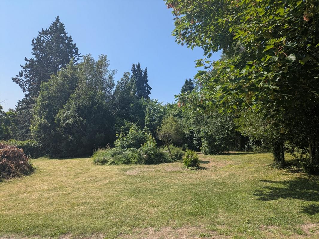 JAMBVILLE EXCLUSIVITÉ PROPRIÉTÉS-PRIVÉES: Terrain constructible sur Jambville 2