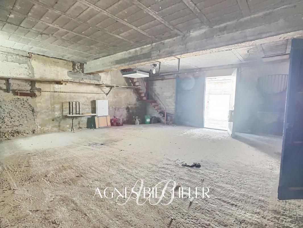 Grange à Ponteilla viabilisée avec garage