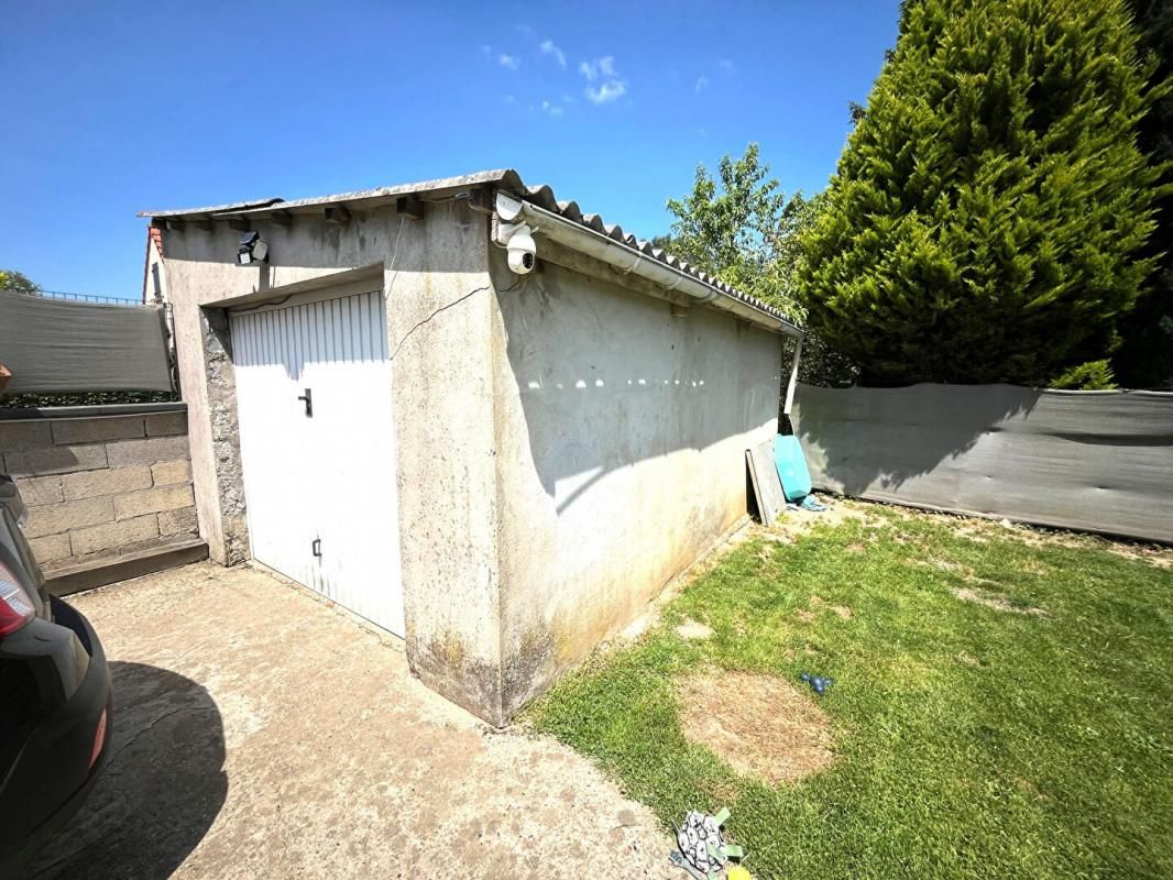 SONGEONS MAISON RENOVEE 4 CHAMBRES 87 M2 3