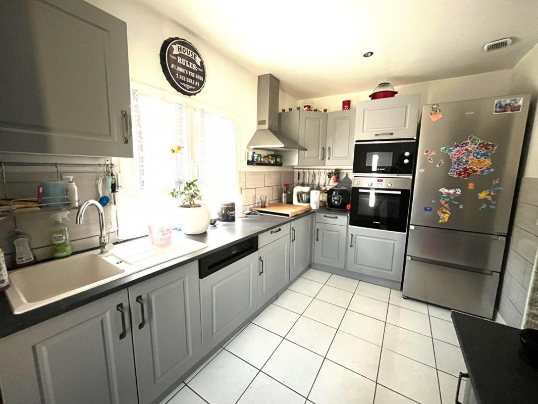SONGEONS MAISON RENOVEE 4 CHAMBRES 87 M2 4