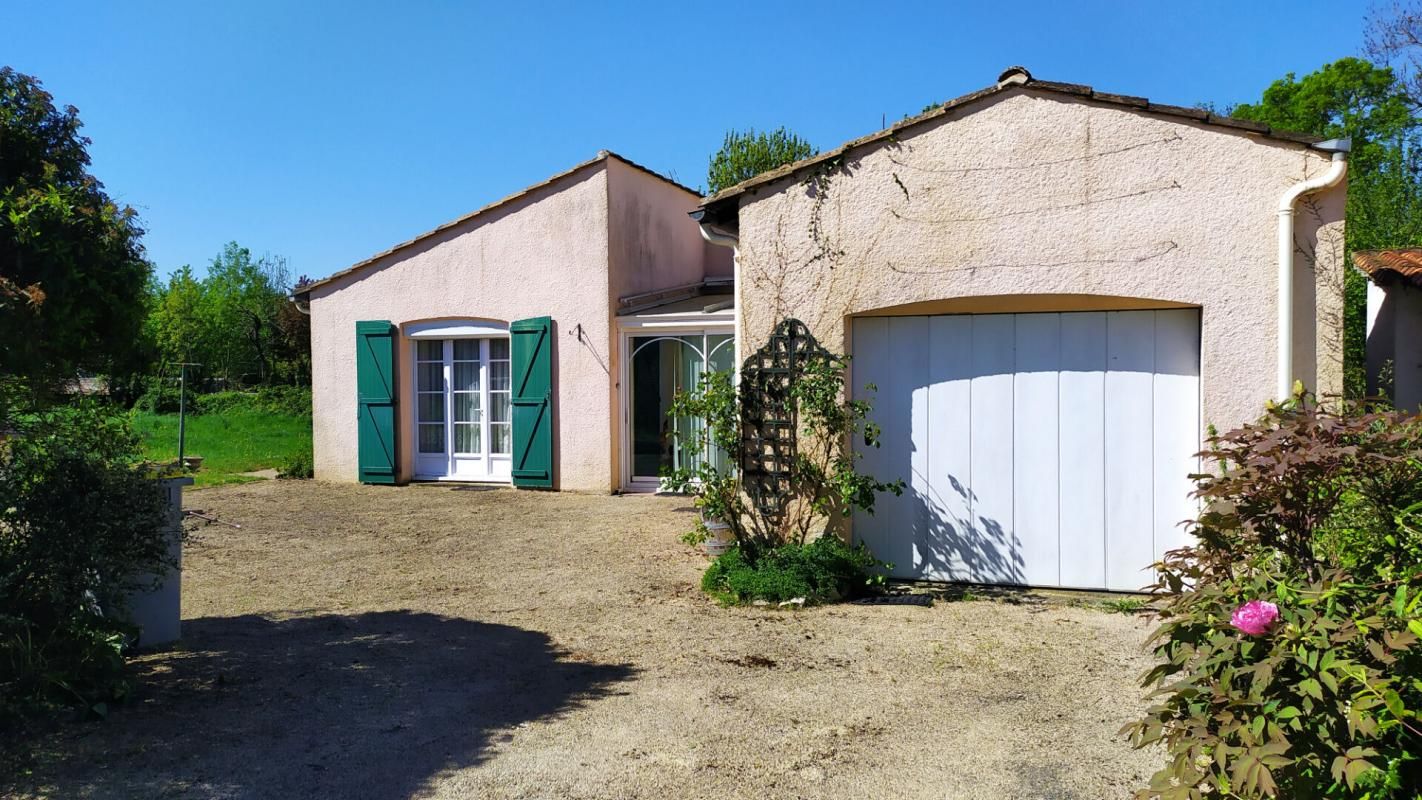 LE MAZEAU Maison Le Mazeau 4 pièce(s) 102 m2 2