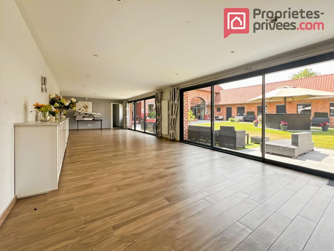 HOUPLINES Demeure de prestige 2