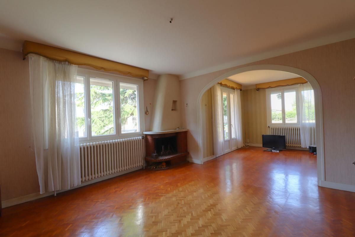 SAINTE-OUENNE Maison Sainte Ouenne 5 pièce(s) 132 m2 3
