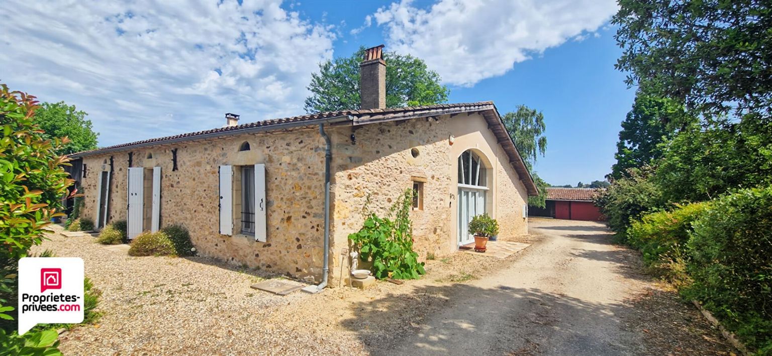 Maison en pierre de 235 m² - Piscine - Dépendances - Calme absolu, vue imprenable -