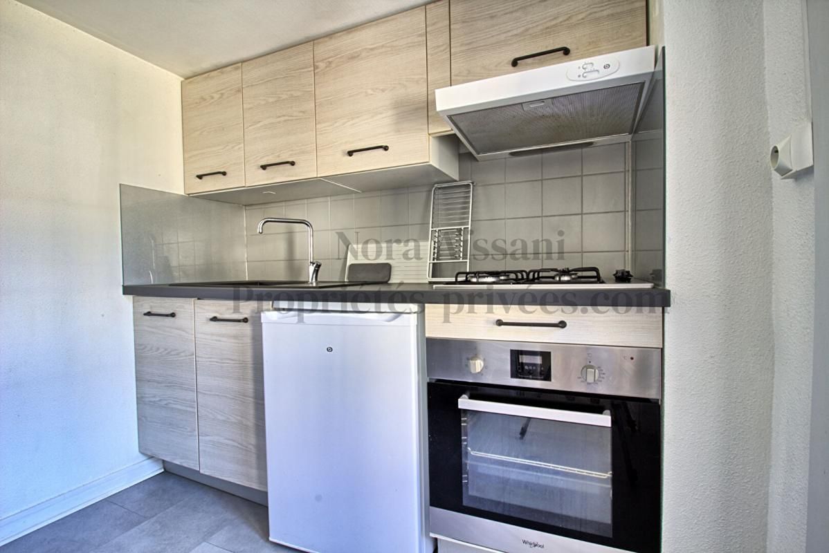 DOLE À vendre ? Charmant Triplex avec cave au coeur de Dole 2