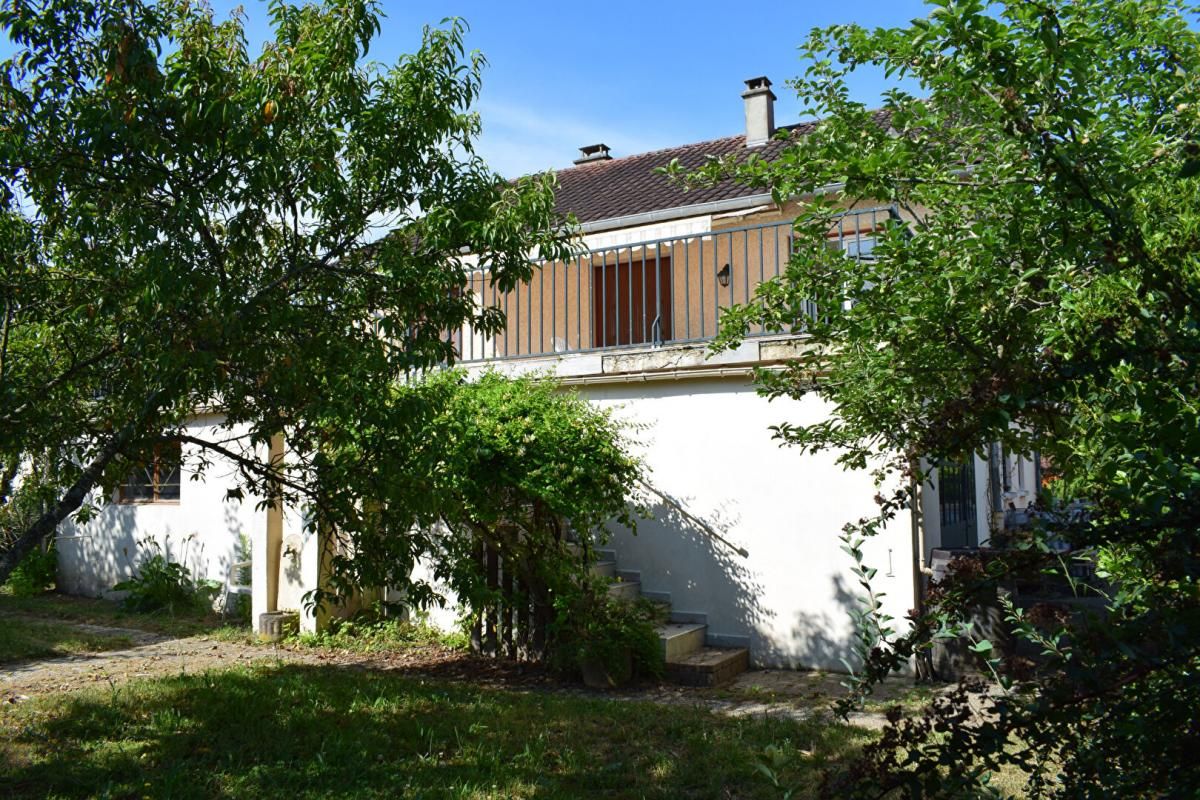 VENDAT Maison traditionnelle 6 pièce(s) 3