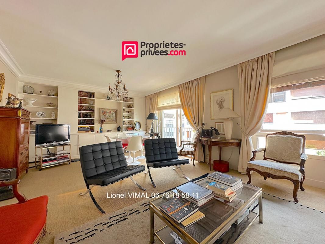 Appartement 4 pièces 120 m2 avec balcons, garage et cave