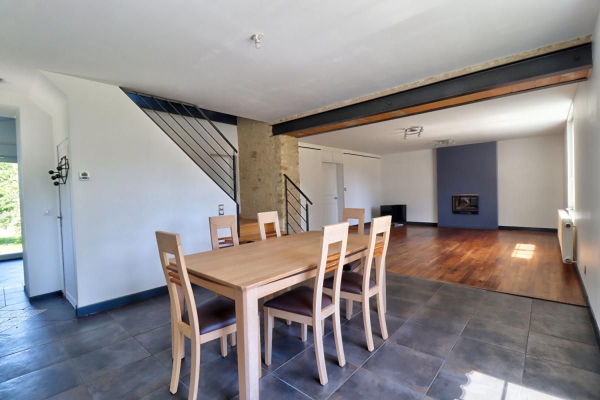 VILLIERS-EN-PLAINE Maison Villiers En Plaine 4 pièce(s) 124 m2 2
