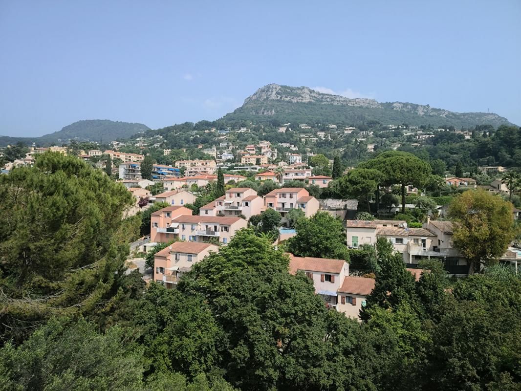 VENCE Appartement 2 pièces à Vence avec sa terrasse panoramique 2