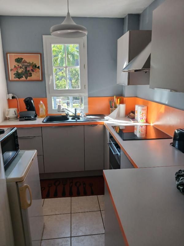 SAINT-LEU Appartement F2 meublé Saint-Leu Centre-ville 3