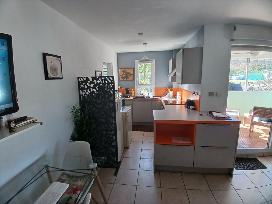 SAINT-LEU Appartement F2 meublé Saint-Leu Centre-ville 4