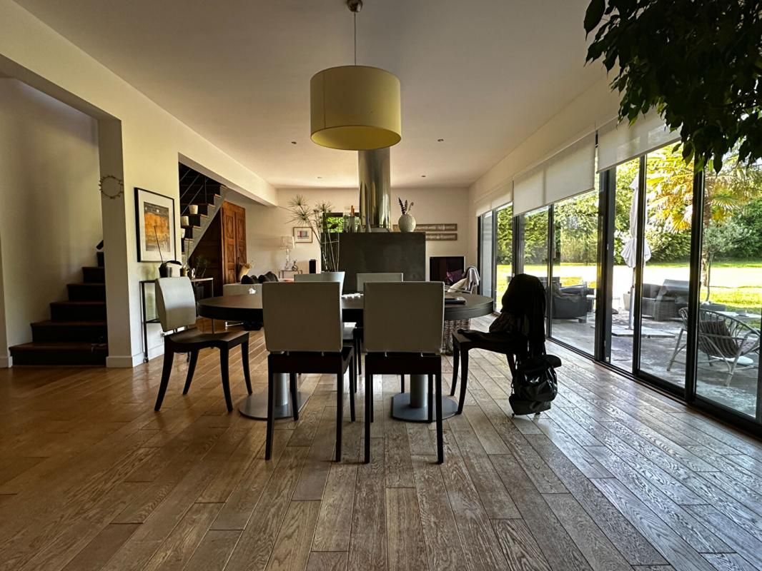 PIPRIAC Maison Pipriac 6 pièce(s) 210 m2 3