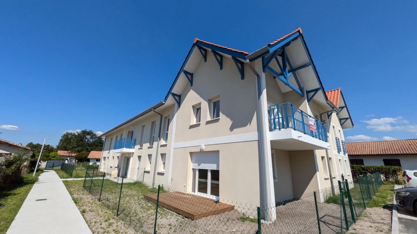BISCARROSSE Appartement T3 de 67m² avec terrasse et 2 places de parkings 2