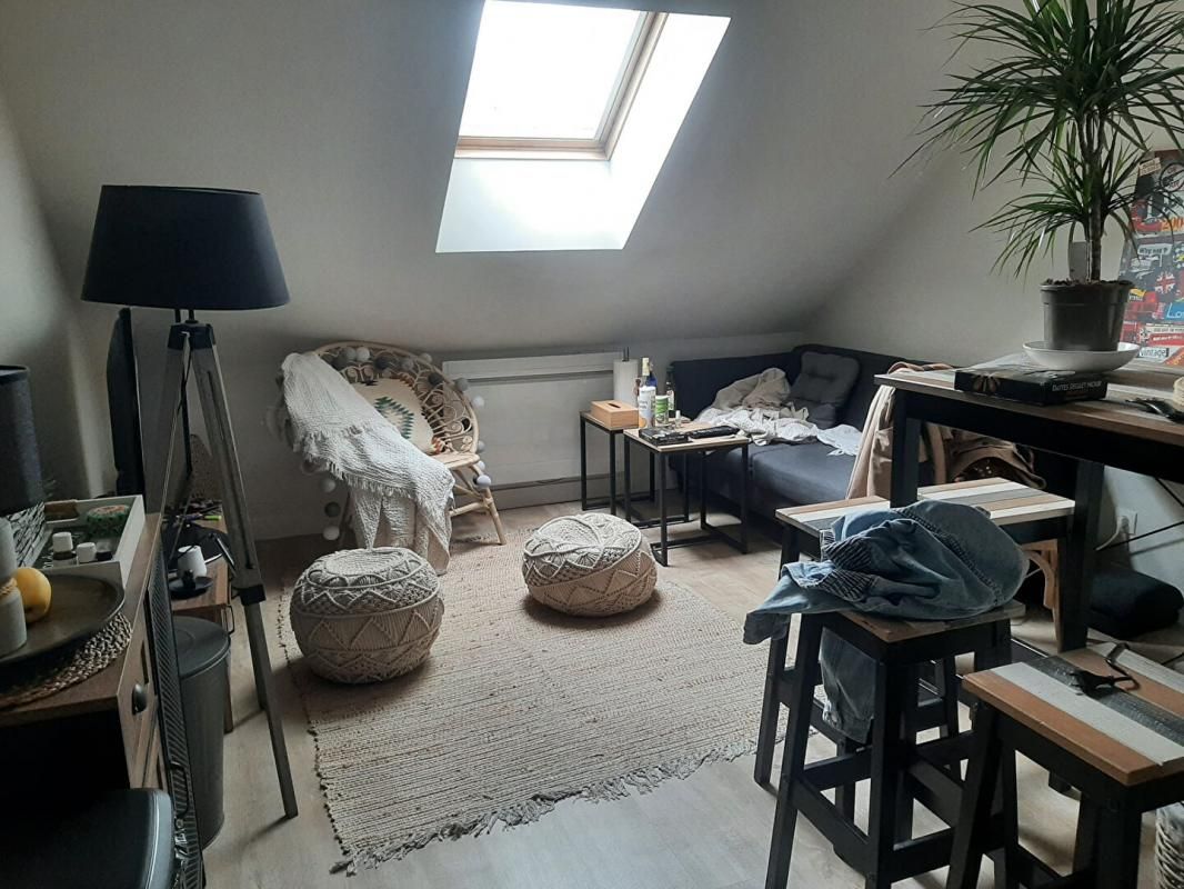NOYON APPARTEMENT T2 MEUBLE 1
