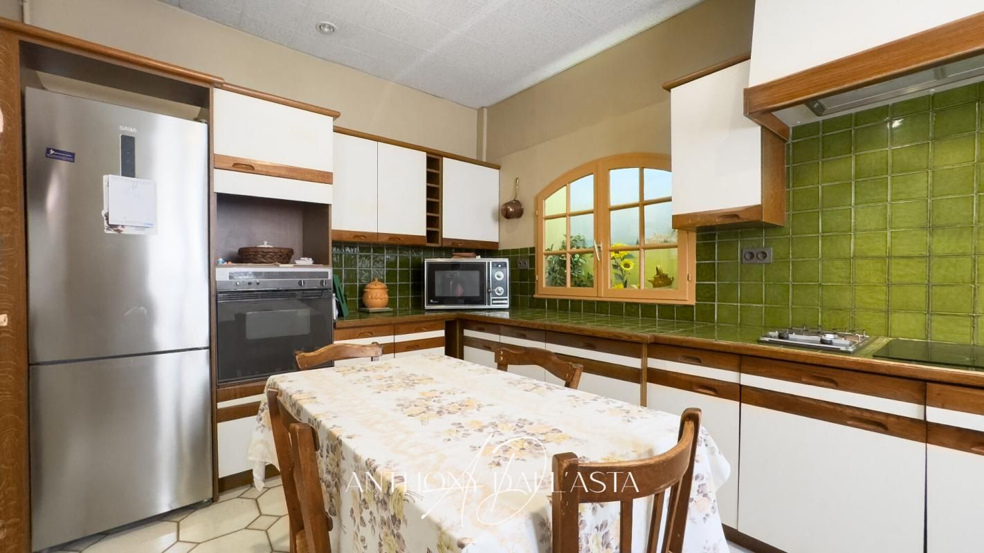 ALZONNE Maison Alzonne 6 pièce(s) 207 m2 4