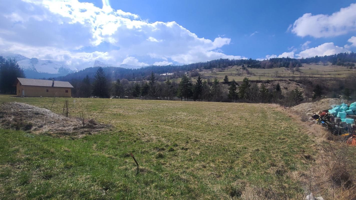 SAINT-ETIENNE-EN-DEVOLUY Terrain Devoluy 600 m2 3