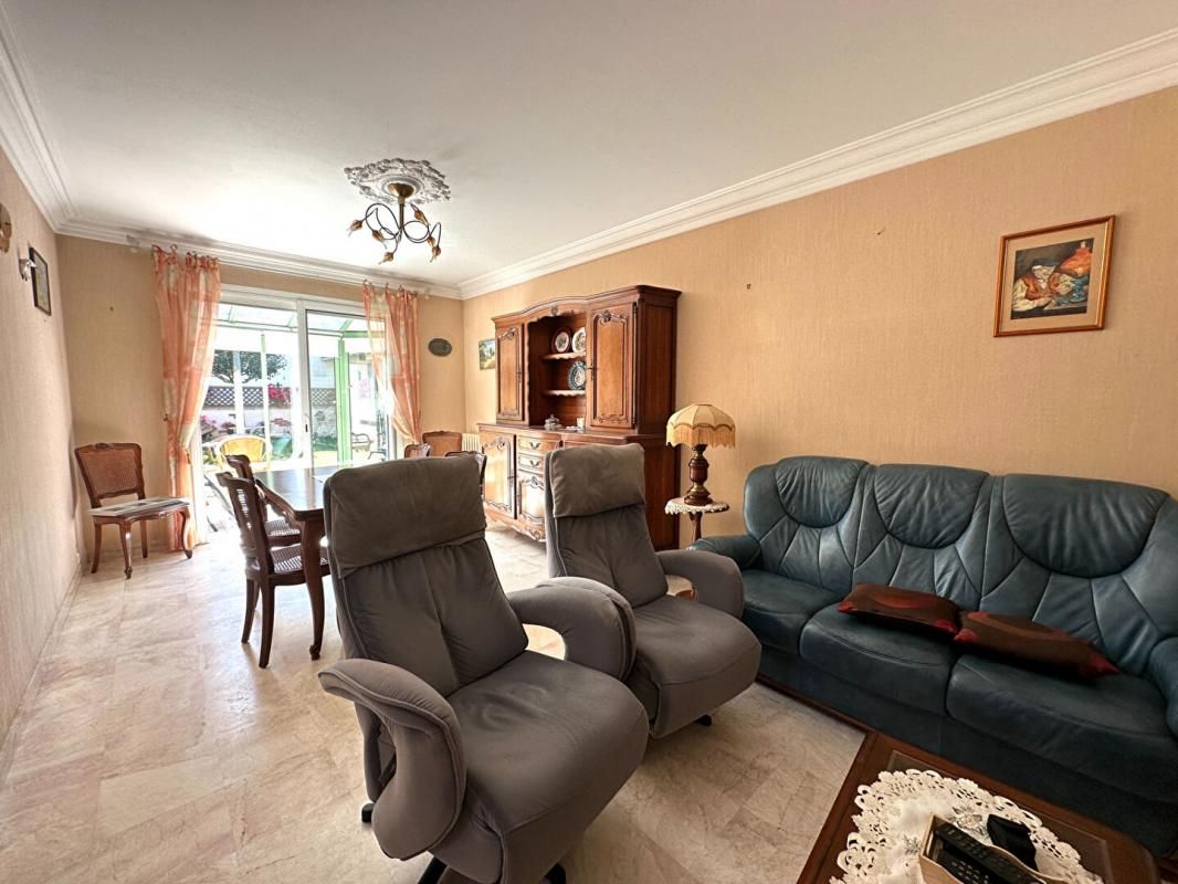SAINTE-LUCE-SUR-LOIRE Maison Sainte Luce Sur Loire 6 pièce(s) 116 m2 3