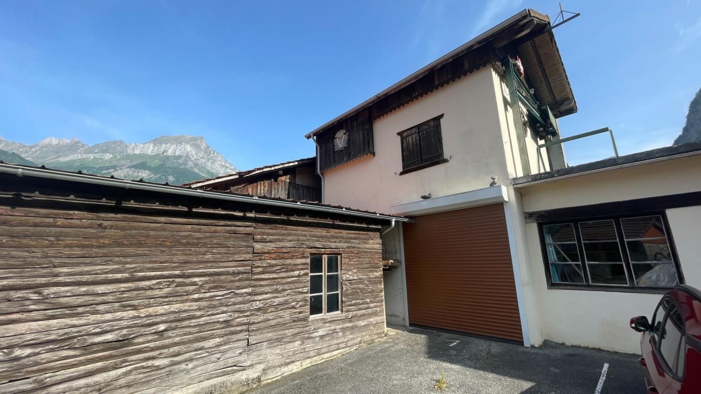 SALLANCHES Maison à fort potentiel, Idéal investisseurs ou grande famille , proximité Sallanches 2