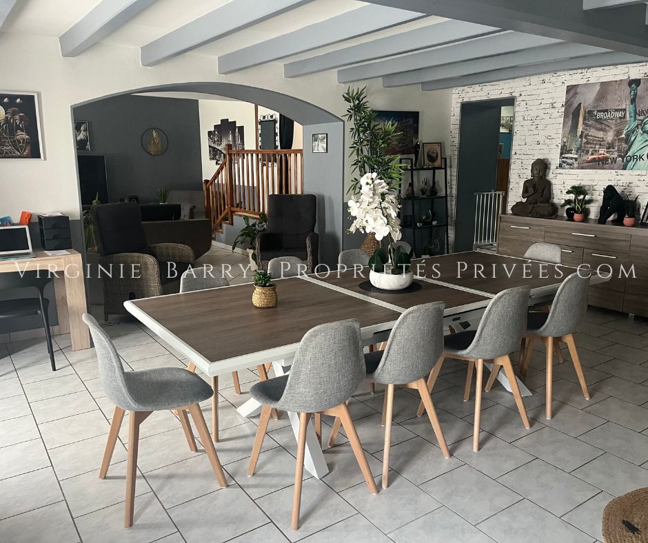 LUSSANT MAISON CHARENTAISE DE CHARME DE 250 M² HAB A LUSSANT 1