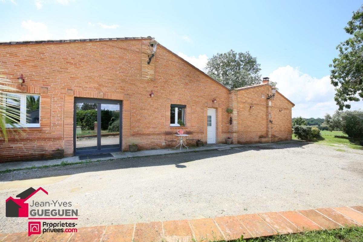 À vendre - Maison de caractère avec vue dégagée, volumes et calme