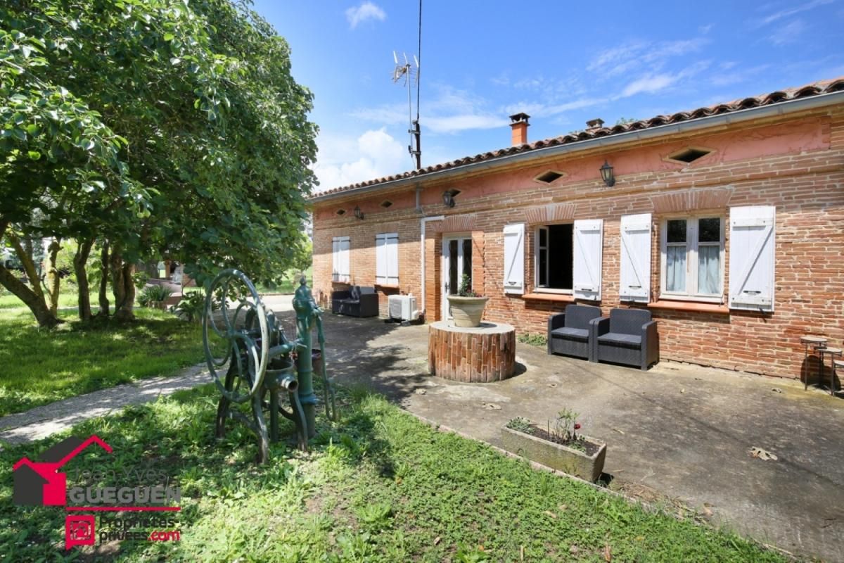 MONTLAUR À vendre - Maison de caractère avec vue dégagée, volumes et calme 2