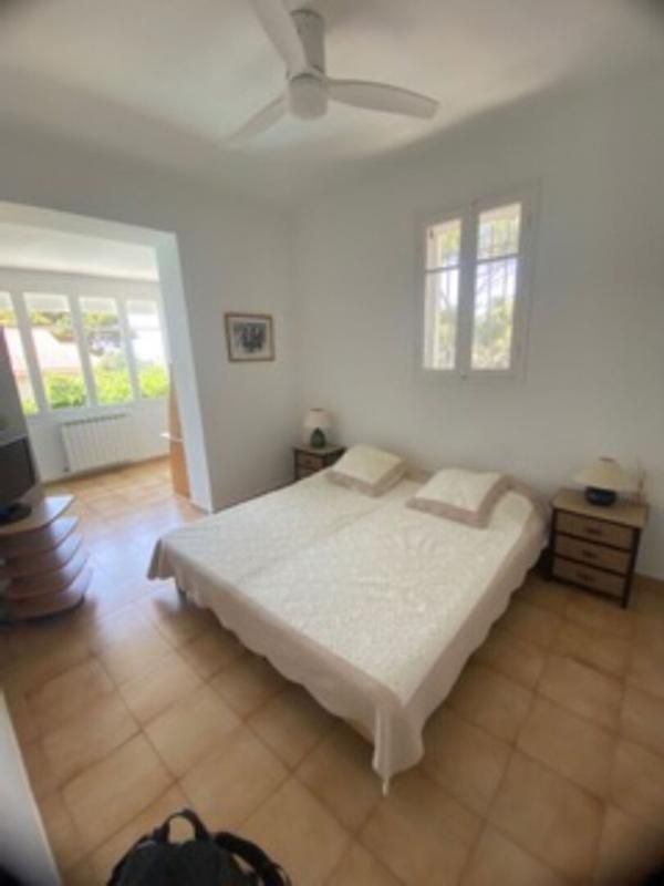 SANARY-SUR-MER Sanary-sur-mer Portissol Villa de 140m² sur terrain de 470m² avec piscine et garage 3