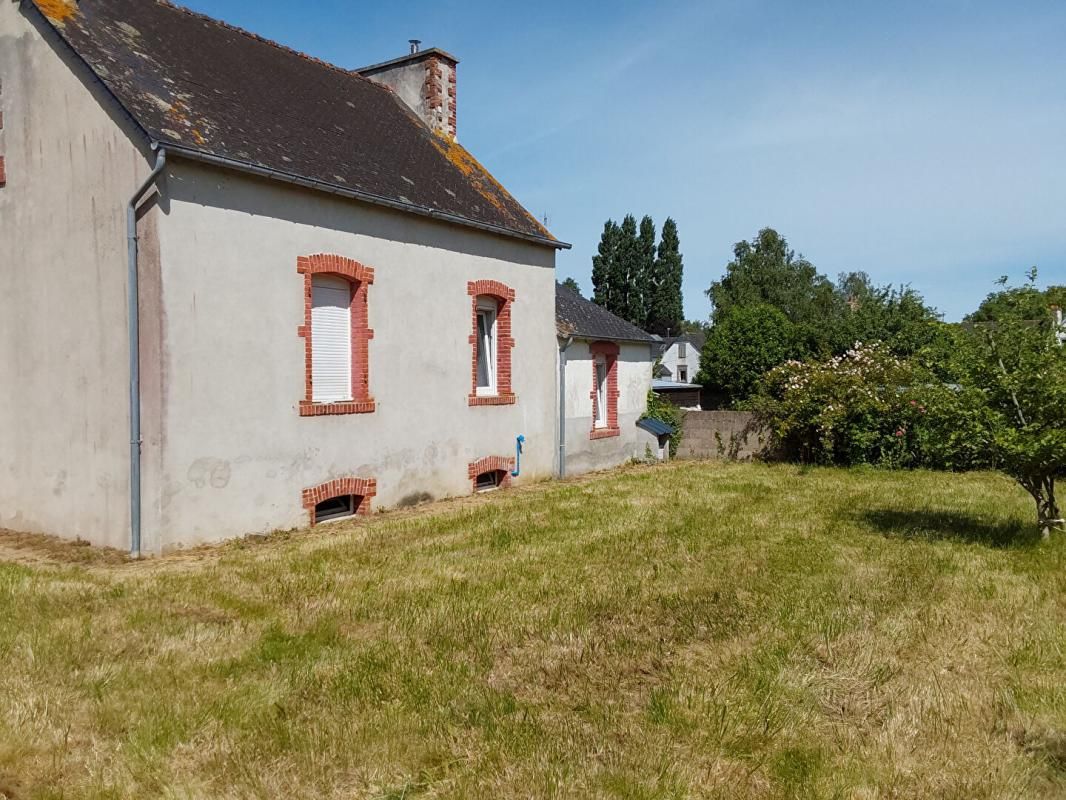 CARHAIX-PLOUGUER Maison Carhaix Plouguer 4 pièce(s) 85 m2 2