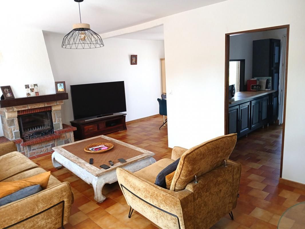 LE VAL Maison Le Val T4 de 94 m2 avec garage - LE VAL 4