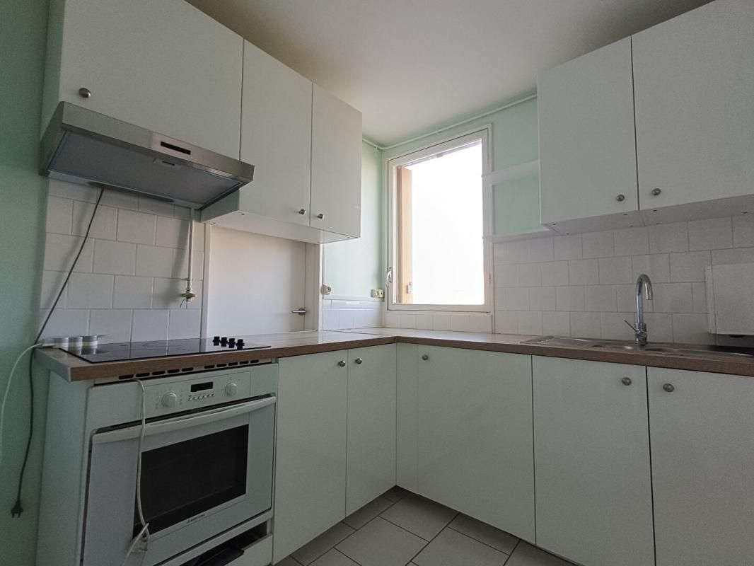MANTES-LA-JOLIE Appartement Mantes La Jolie 2 pièce(s) 47 m2 4