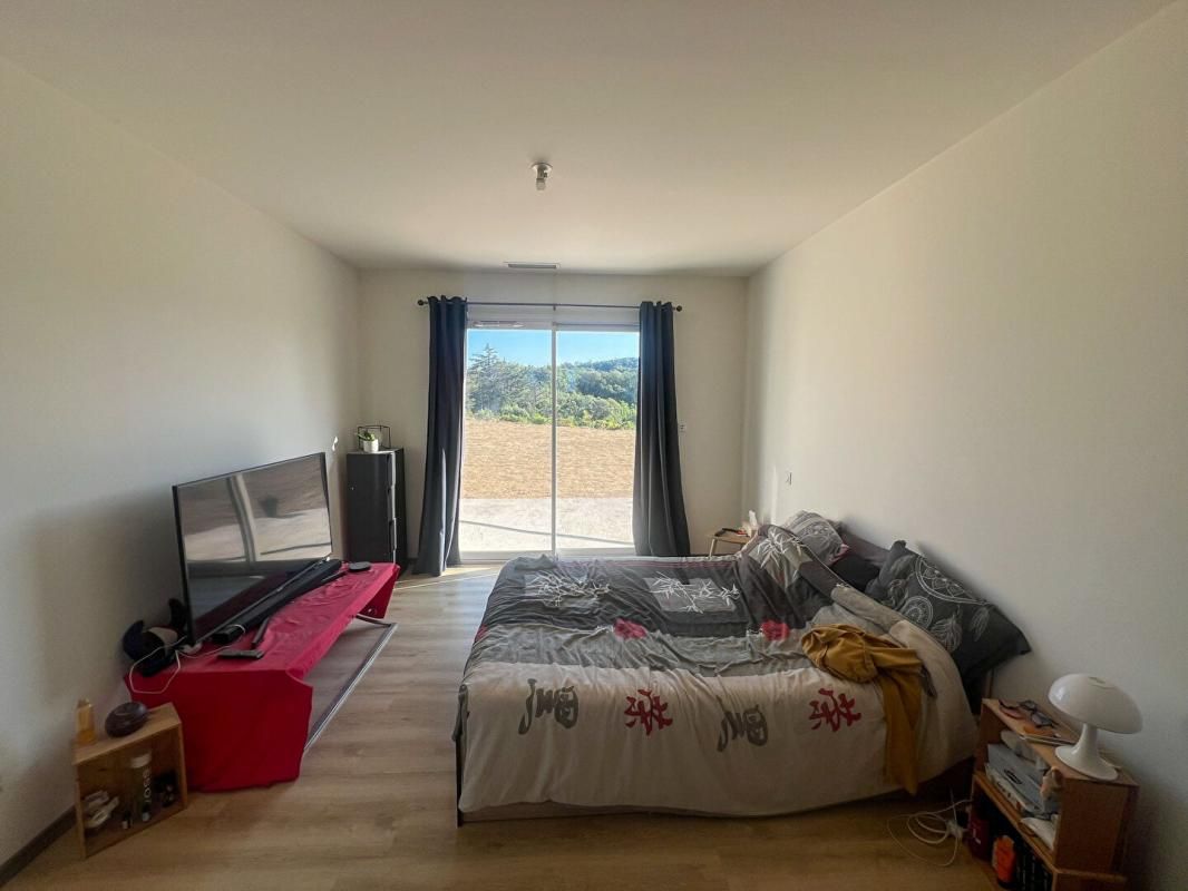 ALAIRAC Villa Alairac 5 pièce(s) 181 m2 4