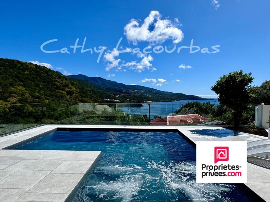 Villa d'exception avec piscine et spa -Bouillante