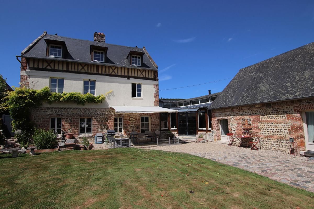 CANY-BARVILLE MAISON DE VILLAGE AVEC COMMERCES, À 20 MIN DES PLAGES 1