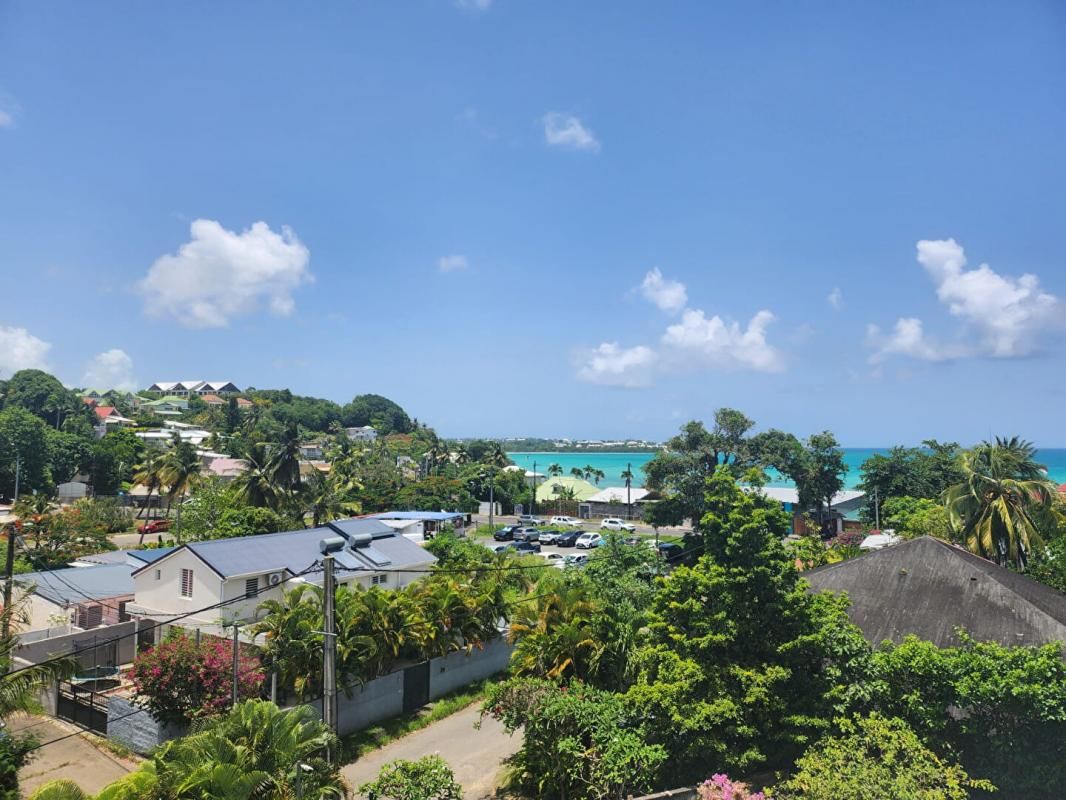 LE GOSIER T 5 meublé 105 M2 vue mer Bas du Fort 1
