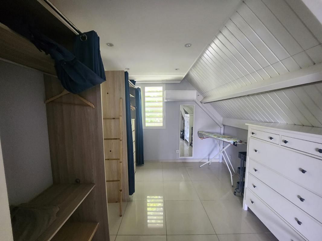 LE GOSIER T 5 meublé 105 M2 vue mer Bas du Fort 3