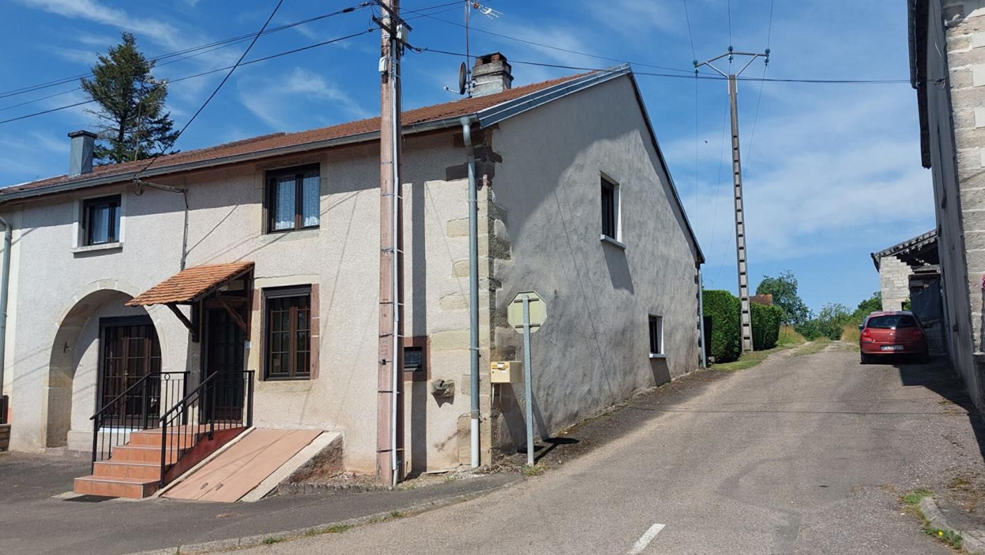 Maison Passavant La Rochere 5 pièce(s) jardin