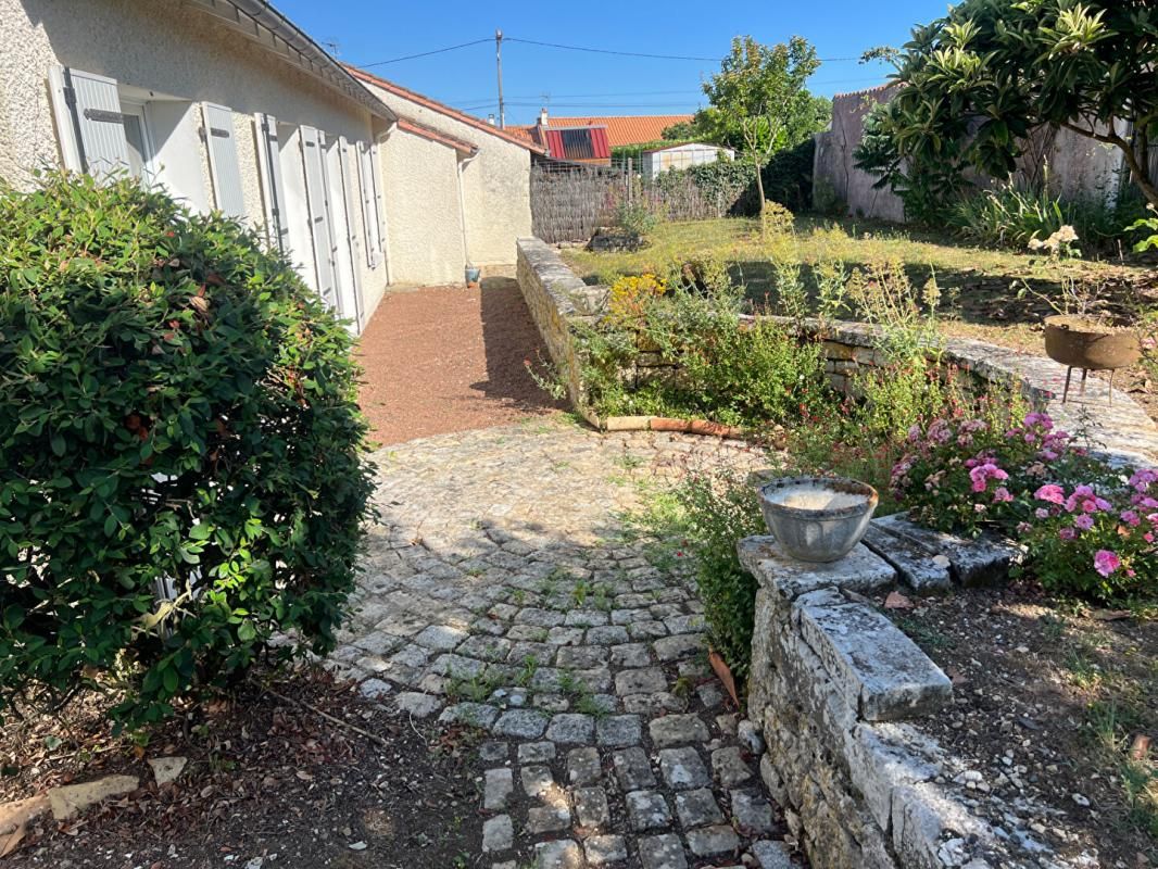 NANTEUIL Maison Nanteuil 5 pièce(s) 96 m2 2