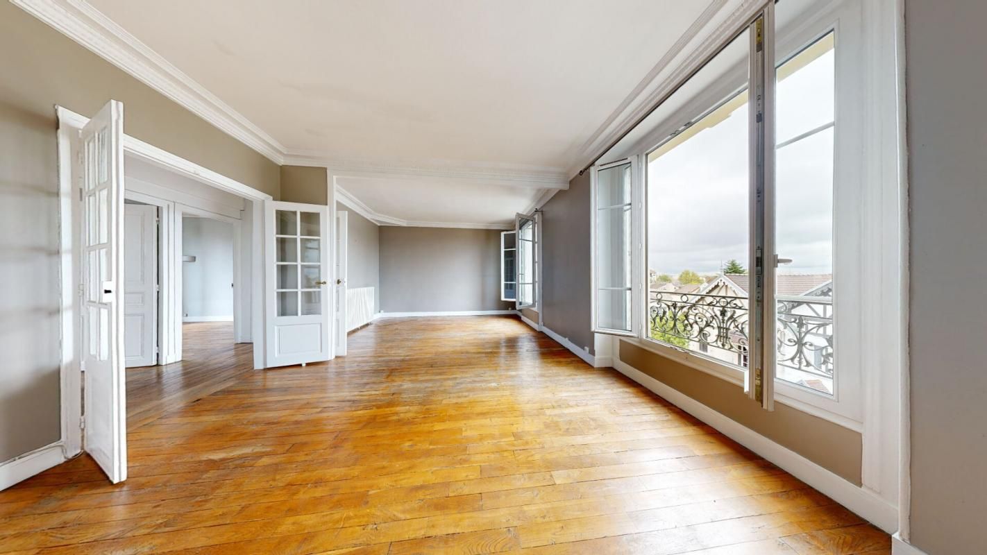 ENGHIEN-LES-BAINS Appartement Enghien Les Bains 3 pièces 72.68 m2 1
