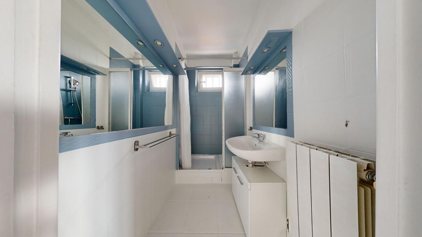 ENGHIEN-LES-BAINS Appartement Enghien Les Bains 3 pièces 72.68 m2 4