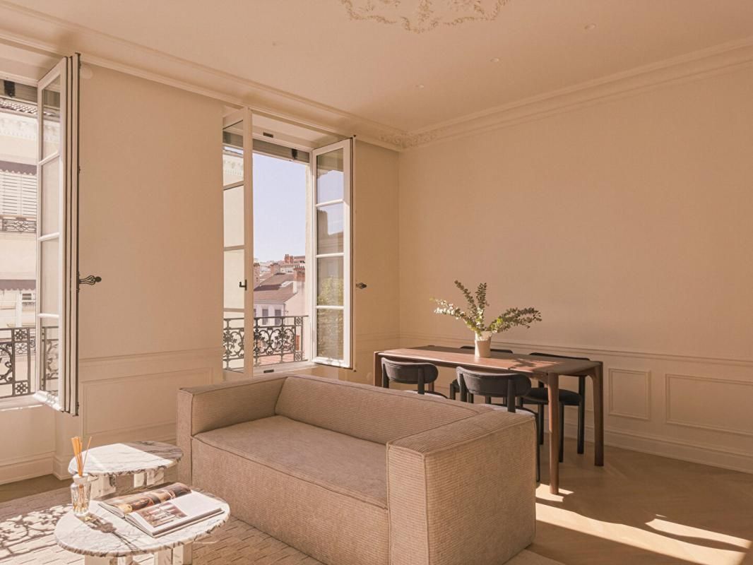 LYON-6E-ARRONDISSEMENT Lyon 6 Triangle d'or  en dernier étage penthouse de 65 M2 3