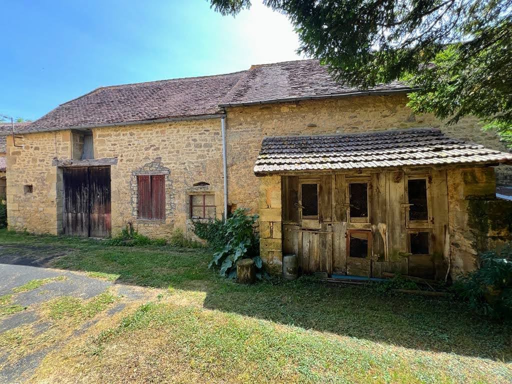CORGNAC-SUR-L'ISLE Corps de ferme à et ses dependances à Corgnac Sur L Isle 6 pièce(s) 120 m2 3