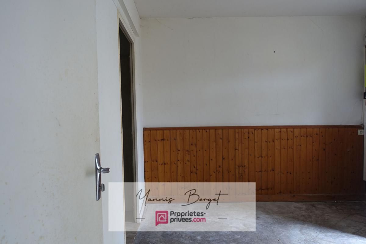 LA RABATELIERE Maison de bourg de 152 m² avec dépendances et jardin - À rénover - La Rabatelière 3