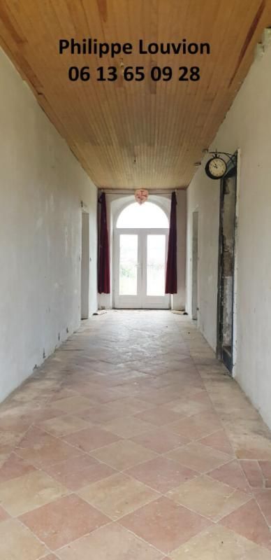 MONSEGUR Maison Monsegur 10 pièce(s) 275.56 m2 4
